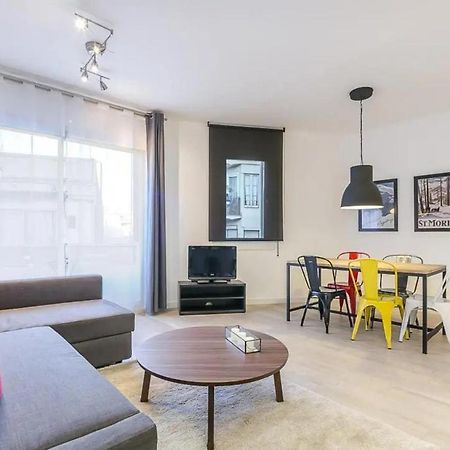 51Sam1021 - Modern Apartment Near Montjuic Barcellona Esterno foto