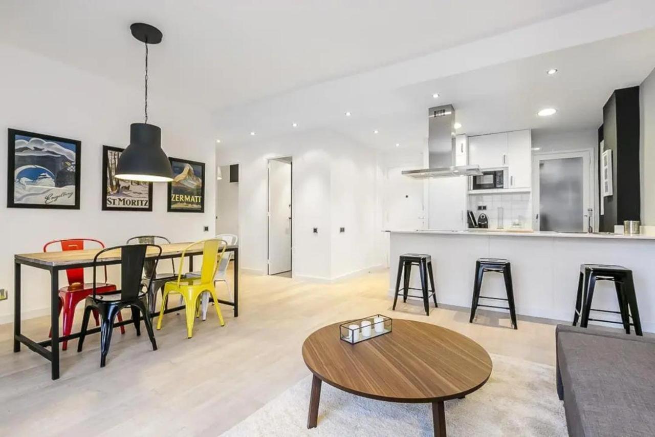 51Sam1021 - Modern Apartment Near Montjuic Barcellona Esterno foto